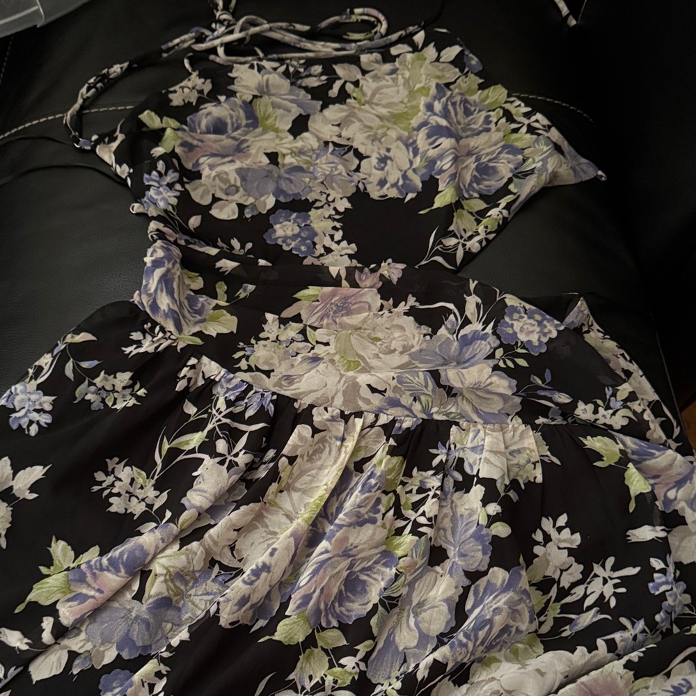 Astr Black and Purple Floral Backless Dress